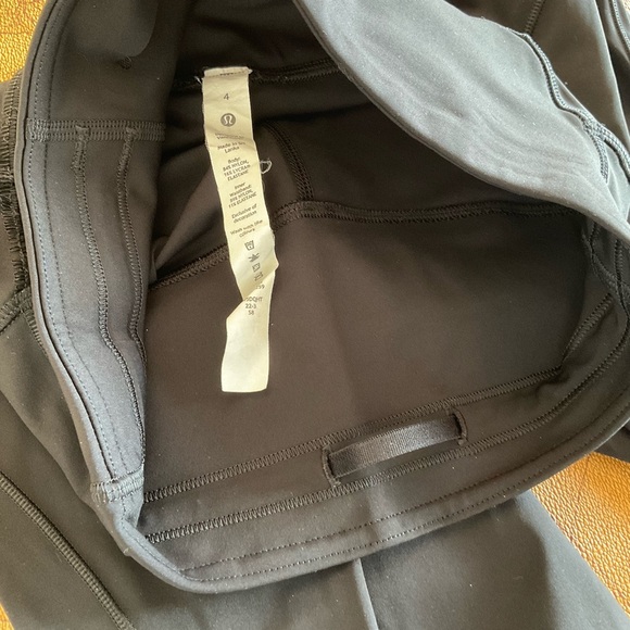 Lululemon Luxtreme black leggings - Picture 4 of 8